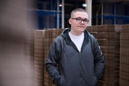 Professionelle Industriefotografie, Businessfotografie und Employer-Branding-Fotografie für Unternehmen, Handwerk und Industrie in Österreich (Tirol/Innsbruck, Vorarlberg/Bregenz/Feldkirch/Bludenz, Oberösterreich/Linz, Südtirol/Bozen und Bayern/München – Produktionsaufnahmen, Mitarbeiterporträts und Anwendungsbilder.