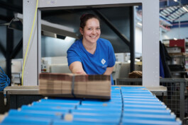 Professionelle Industriefotografie, Businessfotografie und Employer-Branding-Fotografie für Unternehmen, Handwerk und Industrie in Österreich (Tirol/Innsbruck, Vorarlberg/Bregenz/Feldkirch/Bludenz, Oberösterreich/Linz, Südtirol/Bozen und Bayern/München – Produktionsaufnahmen, Mitarbeiterporträts und Anwendungsbilder.