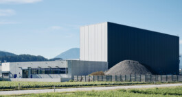  Professionelle Industriefotografie, Businessfotografie und Employer-Branding-Fotografie für Unternehmen, Handwerk und Industrie in Österreich (Tirol/Innsbruck, Vorarlberg/Bregenz/Feldkirch/Bludenz, Oberösterreich/Linz, Südtirol/Bozen und Bayern/München – Produktionsaufnahmen, Mitarbeiterporträts und Anwendungsbilder.