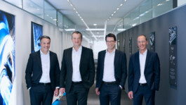  Professionelle Industriefotografie, Businessfotografie und Employer-Branding-Fotografie für Unternehmen, Handwerk und Industrie in Österreich (Tirol/Innsbruck, Vorarlberg/Bregenz/Feldkirch/Bludenz, Oberösterreich/Linz, Südtirol/Bozen und Bayern/München – Produktionsaufnahmen, Mitarbeiterporträts und Anwendungsbilder.