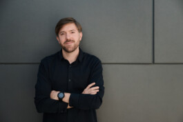  Professionelle Industriefotografie, Businessfotografie und Employer-Branding-Fotografie für Unternehmen, Handwerk und Industrie in Österreich (Tirol/Innsbruck, Vorarlberg/Bregenz/Feldkirch/Bludenz, Oberösterreich/Linz, Südtirol/Bozen und Bayern/München – Produktionsaufnahmen, Mitarbeiterporträts und Anwendungsbilder.