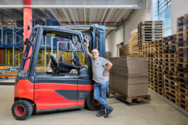 Professionelle Industriefotografie, Businessfotografie und Employer-Branding-Fotografie für Unternehmen, Handwerk und Industrie in Österreich (Tirol/Innsbruck, Vorarlberg/Bregenz/Feldkirch/Bludenz, Oberösterreich/Linz, Südtirol/Bozen und Bayern/München – Produktionsaufnahmen, Mitarbeiterporträts und Anwendungsbilder.