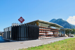  Professionelle Industriefotografie, Businessfotografie und Employer-Branding-Fotografie für Unternehmen, Handwerk und Industrie in Österreich (Tirol/Innsbruck, Vorarlberg/Bregenz/Feldkirch/Bludenz, Oberösterreich/Linz, Südtirol/Bozen und Bayern/München – Produktionsaufnahmen, Mitarbeiterporträts und Anwendungsbilder.