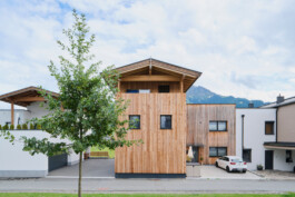  Professionelle Industriefotografie, Businessfotografie und Employer-Branding-Fotografie für Unternehmen, Handwerk und Industrie in Österreich (Tirol/Innsbruck, Vorarlberg/Bregenz/Feldkirch/Bludenz, Oberösterreich/Linz, Südtirol/Bozen und Bayern/München – Produktionsaufnahmen, Mitarbeiterporträts und Anwendungsbilder.