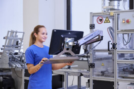 Professionelle Industriefotografie, Businessfotografie und Employer-Branding-Fotografie für Unternehmen, Handwerk und Industrie in Österreich (Tirol/Innsbruck, Vorarlberg/Bregenz/Feldkirch/Bludenz, Oberösterreich/Linz, Südtirol/Bozen und Bayern/München – Produktionsaufnahmen, Mitarbeiterporträts und Anwendungsbilder.