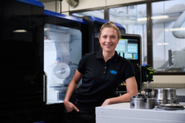 Professionelle Industriefotografie, Businessfotografie und Employer-Branding-Fotografie für Unternehmen, Handwerk und Industrie in Österreich (Tirol/Innsbruck, Vorarlberg/Bregenz/Feldkirch/Bludenz, Oberösterreich/Linz, Südtirol/Bozen und Bayern/München – Produktionsaufnahmen, Mitarbeiterporträts und Anwendungsbilder.