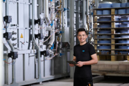 Industriefotograf Vorarlberg – Bildaufnahmen von Produktion, Maschinen und Technik Professionelle Industriefotografie, Businessfotografie und Employer-Branding-Fotografie für Unternehmen, Handwerk und Industrie in Österreich (Tirol/Innsbruck, Vorarlberg/Bregenz/Feldkirch/Bludenz, Oberösterreich/Linz, Südtirol/Bozen und Bayern/München – Produktionsaufnahmen, Mitarbeiterporträts und Anwendungsbilder.