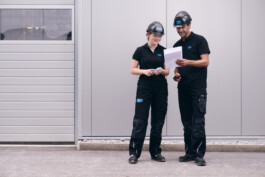 Professionelle Industriefotografie, Businessfotografie und Employer-Branding-Fotografie für Unternehmen, Handwerk und Industrie in Österreich (Tirol/Innsbruck, Vorarlberg/Bregenz/Feldkirch/Bludenz, Oberösterreich/Linz, Südtirol/Bozen und Bayern/München – Produktionsaufnahmen, Mitarbeiterporträts und Anwendungsbilder.