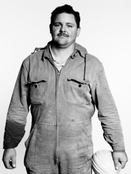 Professionelle Industriefotografie, Businessfotografie und Employer-Branding-Fotografie für Unternehmen, Handwerk und Industrie in Österreich (Tirol/Innsbruck, Vorarlberg/Bregenz/Feldkirch/Bludenz, Oberösterreich/Linz, Südtirol/Bozen und Bayern/München – Produktionsaufnahmen, Mitarbeiterporträts und Anwendungsbilder.