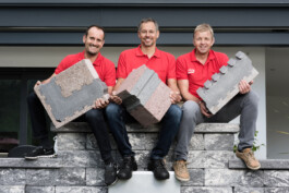 Professionelle Industriefotografie, Businessfotografie und Employer-Branding-Fotografie für Unternehmen, Handwerk und Industrie in Österreich (Tirol/Innsbruck, Vorarlberg/Bregenz/Feldkirch/Bludenz, Oberösterreich/Linz, Südtirol/Bozen und Bayern/München – Produktionsaufnahmen, Mitarbeiterporträts und Anwendungsbilder.