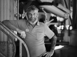 Professionelle Industriefotografie, Businessfotografie und Employer-Branding-Fotografie für Unternehmen, Handwerk und Industrie in Österreich (Tirol/Innsbruck, Vorarlberg/Bregenz/Feldkirch/Bludenz, Oberösterreich/Linz, Südtirol/Bozen und Bayern/München – Produktionsaufnahmen, Mitarbeiterporträts und Anwendungsbilder.