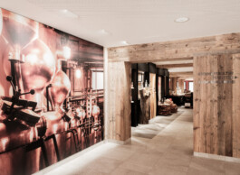  Professionelle Industriefotografie, Businessfotografie und Employer-Branding-Fotografie für Unternehmen, Handwerk und Industrie in Österreich (Tirol/Innsbruck, Vorarlberg/Bregenz/Feldkirch/Bludenz, Oberösterreich/Linz, Südtirol/Bozen und Bayern/München – Produktionsaufnahmen, Mitarbeiterporträts und Anwendungsbilder.