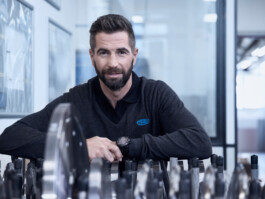 Professionelle Industriefotografie, Businessfotografie und Employer-Branding-Fotografie für Unternehmen, Handwerk und Industrie in Österreich (Tirol/Innsbruck, Vorarlberg/Bregenz/Feldkirch/Bludenz, Oberösterreich/Linz, Südtirol/Bozen und Bayern/München – Produktionsaufnahmen, Mitarbeiterporträts und Anwendungsbilder.