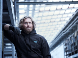 Professionelle Industriefotografie, Businessfotografie und Employer-Branding-Fotografie für Unternehmen, Handwerk und Industrie in Österreich (Tirol/Innsbruck, Vorarlberg/Bregenz/Feldkirch/Bludenz, Oberösterreich/Linz, Südtirol/Bozen und Bayern/München – Produktionsaufnahmen, Mitarbeiterporträts und Anwendungsbilder.