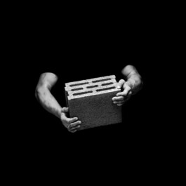 Professionelle Industriefotografie, Businessfotografie und Employer-Branding-Fotografie für Unternehmen, Handwerk und Industrie in Österreich (Tirol/Innsbruck, Vorarlberg/Bregenz/Feldkirch/Bludenz, Oberösterreich/Linz, Südtirol/Bozen und Bayern/München – Produktionsaufnahmen, Mitarbeiterporträts und Anwendungsbilder.