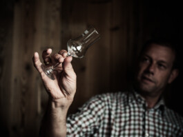 Professionelle Industriefotografie, Businessfotografie und Employer-Branding-Fotografie für Unternehmen, Handwerk und Industrie in Österreich (Tirol/Innsbruck, Vorarlberg/Bregenz/Feldkirch/Bludenz, Oberösterreich/Linz, Südtirol/Bozen und Bayern/München – Produktionsaufnahmen, Mitarbeiterporträts und Anwendungsbilder.