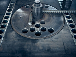  Professionelle Industriefotografie, Businessfotografie und Employer-Branding-Fotografie für Unternehmen, Handwerk und Industrie in Österreich (Tirol/Innsbruck, Vorarlberg/Bregenz/Feldkirch/Bludenz, Oberösterreich/Linz, Südtirol/Bozen und Bayern/München – Produktionsaufnahmen, Mitarbeiterporträts und Anwendungsbilder.