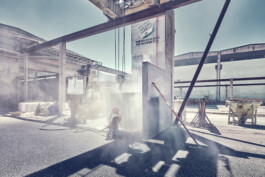 Professionelle Industriefotografie, Businessfotografie und Employer-Branding-Fotografie für Unternehmen, Handwerk und Industrie in Österreich (Tirol/Innsbruck, Vorarlberg/Bregenz/Feldkirch/Bludenz, Oberösterreich/Linz, Südtirol/Bozen und Bayern/München – Produktionsaufnahmen, Mitarbeiterporträts und Anwendungsbilder.