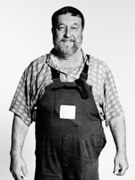 Professionelle Industriefotografie, Businessfotografie und Employer-Branding-Fotografie für Unternehmen, Handwerk und Industrie in Österreich (Tirol/Innsbruck, Vorarlberg/Bregenz/Feldkirch/Bludenz, Oberösterreich/Linz, Südtirol/Bozen und Bayern/München – Produktionsaufnahmen, Mitarbeiterporträts und Anwendungsbilder.