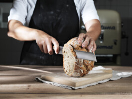 Professionelle Industriefotografie, Businessfotografie und Employer-Branding-Fotografie für Unternehmen, Handwerk und Industrie in Österreich (Tirol/Innsbruck, Vorarlberg/Bregenz/Feldkirch/Bludenz, Oberösterreich/Linz, Südtirol/Bozen und Bayern/München – Produktionsaufnahmen, Mitarbeiterporträts und Anwendungsbilder.