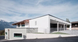  Professionelle Industriefotografie, Businessfotografie und Employer-Branding-Fotografie für Unternehmen, Handwerk und Industrie in Österreich (Tirol/Innsbruck, Vorarlberg/Bregenz/Feldkirch/Bludenz, Oberösterreich/Linz, Südtirol/Bozen und Bayern/München – Produktionsaufnahmen, Mitarbeiterporträts und Anwendungsbilder.