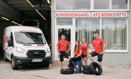 Professionelle Industriefotografie, Businessfotografie und Employer-Branding-Fotografie für Unternehmen, Handwerk und Industrie in Österreich (Tirol/Innsbruck, Vorarlberg/Bregenz/Feldkirch/Bludenz, Oberösterreich/Linz, Südtirol/Bozen und Bayern/München – Produktionsaufnahmen, Mitarbeiterporträts und Anwendungsbilder.