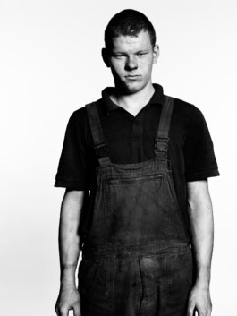 Professionelle Industriefotografie, Businessfotografie und Employer-Branding-Fotografie für Unternehmen, Handwerk und Industrie in Österreich (Tirol/Innsbruck, Vorarlberg/Bregenz/Feldkirch/Bludenz, Oberösterreich/Linz, Südtirol/Bozen und Bayern/München – Produktionsaufnahmen, Mitarbeiterporträts und Anwendungsbilder.