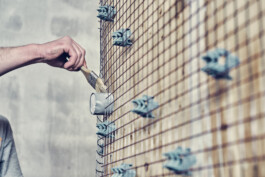  Professionelle Industriefotografie, Businessfotografie und Employer-Branding-Fotografie für Unternehmen, Handwerk und Industrie in Österreich (Tirol/Innsbruck, Vorarlberg/Bregenz/Feldkirch/Bludenz, Oberösterreich/Linz, Südtirol/Bozen und Bayern/München – Produktionsaufnahmen, Mitarbeiterporträts und Anwendungsbilder.