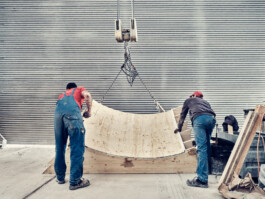 Professionelle Industriefotografie, Businessfotografie und Employer-Branding-Fotografie für Unternehmen, Handwerk und Industrie in Österreich (Tirol/Innsbruck, Vorarlberg/Bregenz/Feldkirch/Bludenz, Oberösterreich/Linz, Südtirol/Bozen und Bayern/München – Produktionsaufnahmen, Mitarbeiterporträts und Anwendungsbilder.