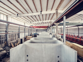 Professionelle Industriefotografie, Businessfotografie und Employer-Branding-Fotografie für Unternehmen, Handwerk und Industrie in Österreich (Tirol/Innsbruck, Vorarlberg/Bregenz/Feldkirch/Bludenz, Oberösterreich/Linz, Südtirol/Bozen und Bayern/München – Produktionsaufnahmen, Mitarbeiterporträts und Anwendungsbilder.