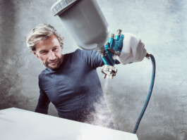 Professionelle Industriefotografie, Businessfotografie und Employer-Branding-Fotografie für Unternehmen, Handwerk und Industrie in Österreich (Tirol/Innsbruck, Vorarlberg/Bregenz/Feldkirch/Bludenz, Oberösterreich/Linz, Südtirol/Bozen und Bayern/München – Produktionsaufnahmen, Mitarbeiterporträts und Anwendungsbilder.