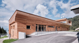  Professionelle Industriefotografie, Businessfotografie und Employer-Branding-Fotografie für Unternehmen, Handwerk und Industrie in Österreich (Tirol/Innsbruck, Vorarlberg/Bregenz/Feldkirch/Bludenz, Oberösterreich/Linz, Südtirol/Bozen und Bayern/München – Produktionsaufnahmen, Mitarbeiterporträts und Anwendungsbilder.