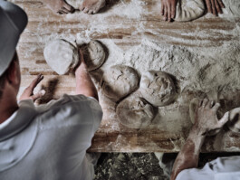 Industrielle Fertigung in einem Tiroler Betrieb bei Kufstein Professionelle Industriefotografie, Businessfotografie und Employer-Branding-Fotografie für Unternehmen, Handwerk und Industrie in Österreich (Tirol/Innsbruck, Vorarlberg/Bregenz/Feldkirch/Bludenz, Oberösterreich/Linz, Südtirol/Bozen und Bayern/München – Produktionsaufnahmen, Mitarbeiterporträts und Anwendungsbilder.